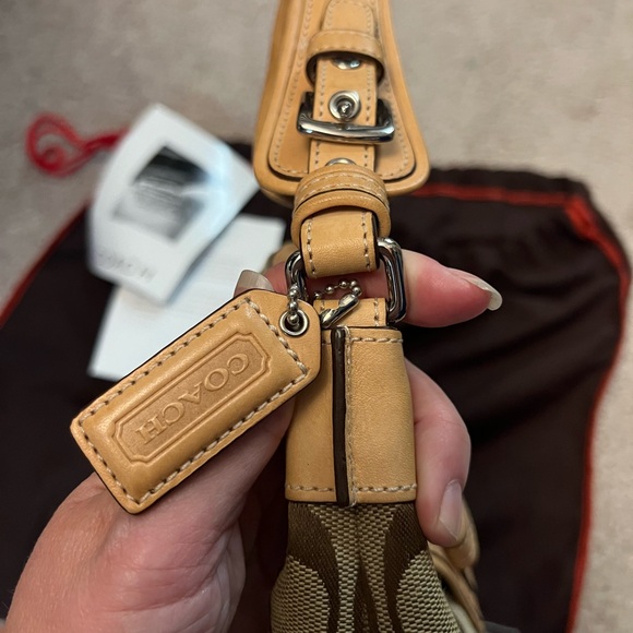 Coach Shoulder bag, with dust cover. Used once. - Picture 3 of 5
